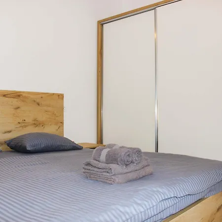 2 Bedroom Albion 1115 Durrës