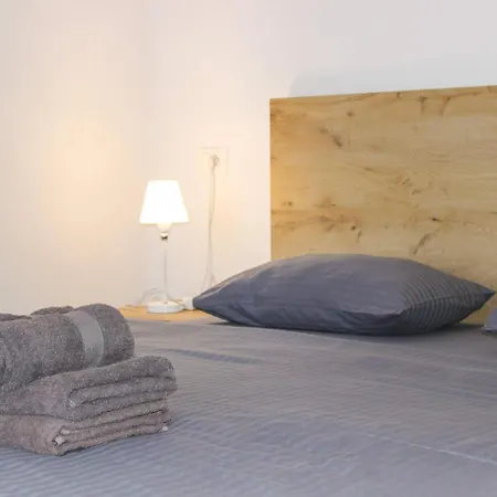 2 Bedroom Albion 1115 아파트