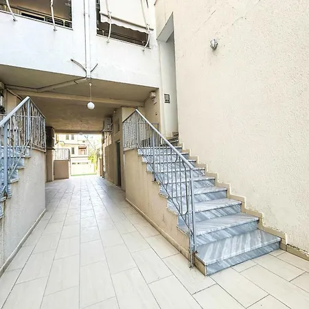 2 Bedroom Albion 1115 *