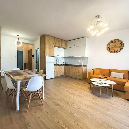 2 Bedroom Albion 1115